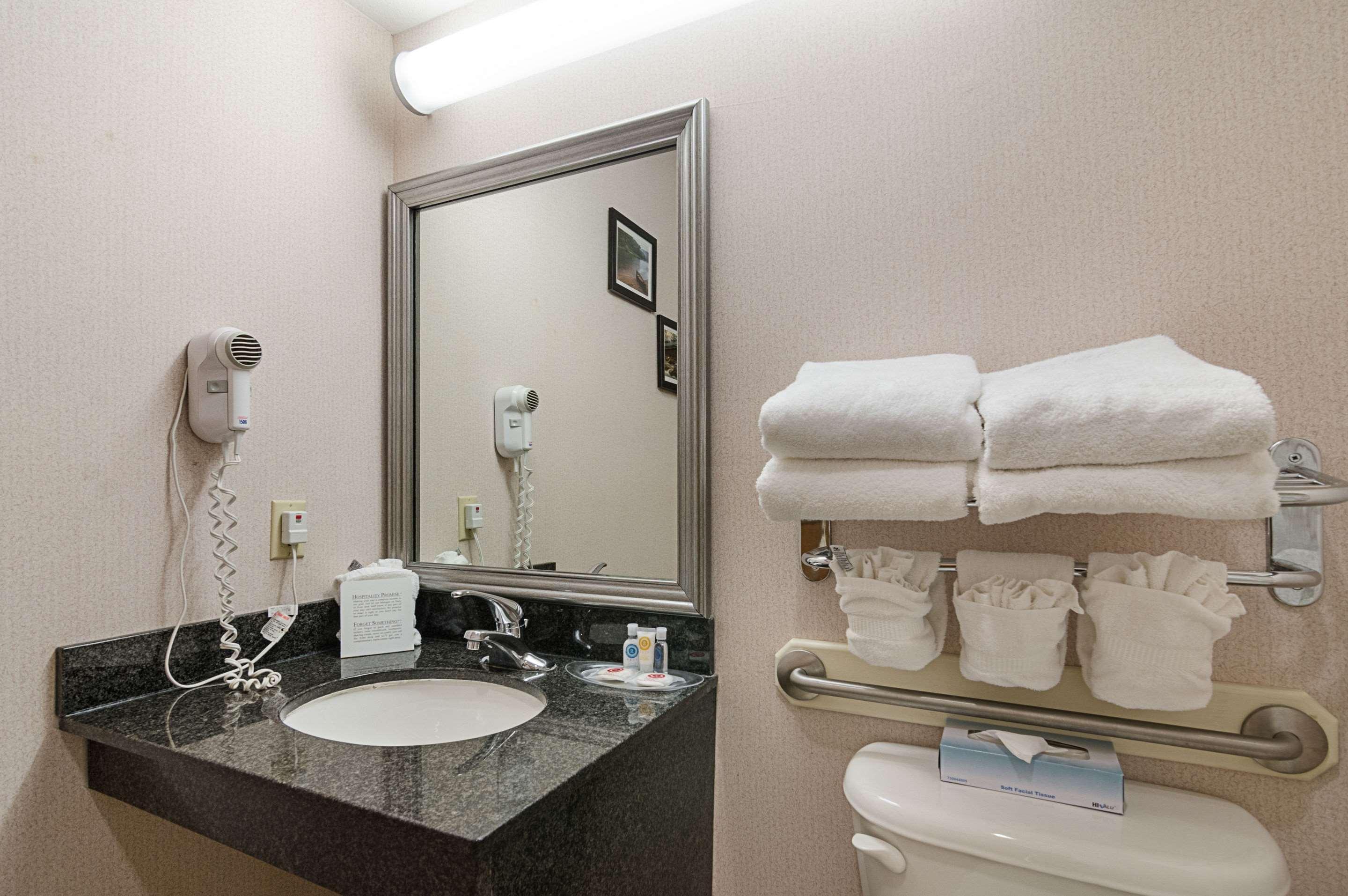 Quality Suites Springdale West I-49 Eksteriør billede
