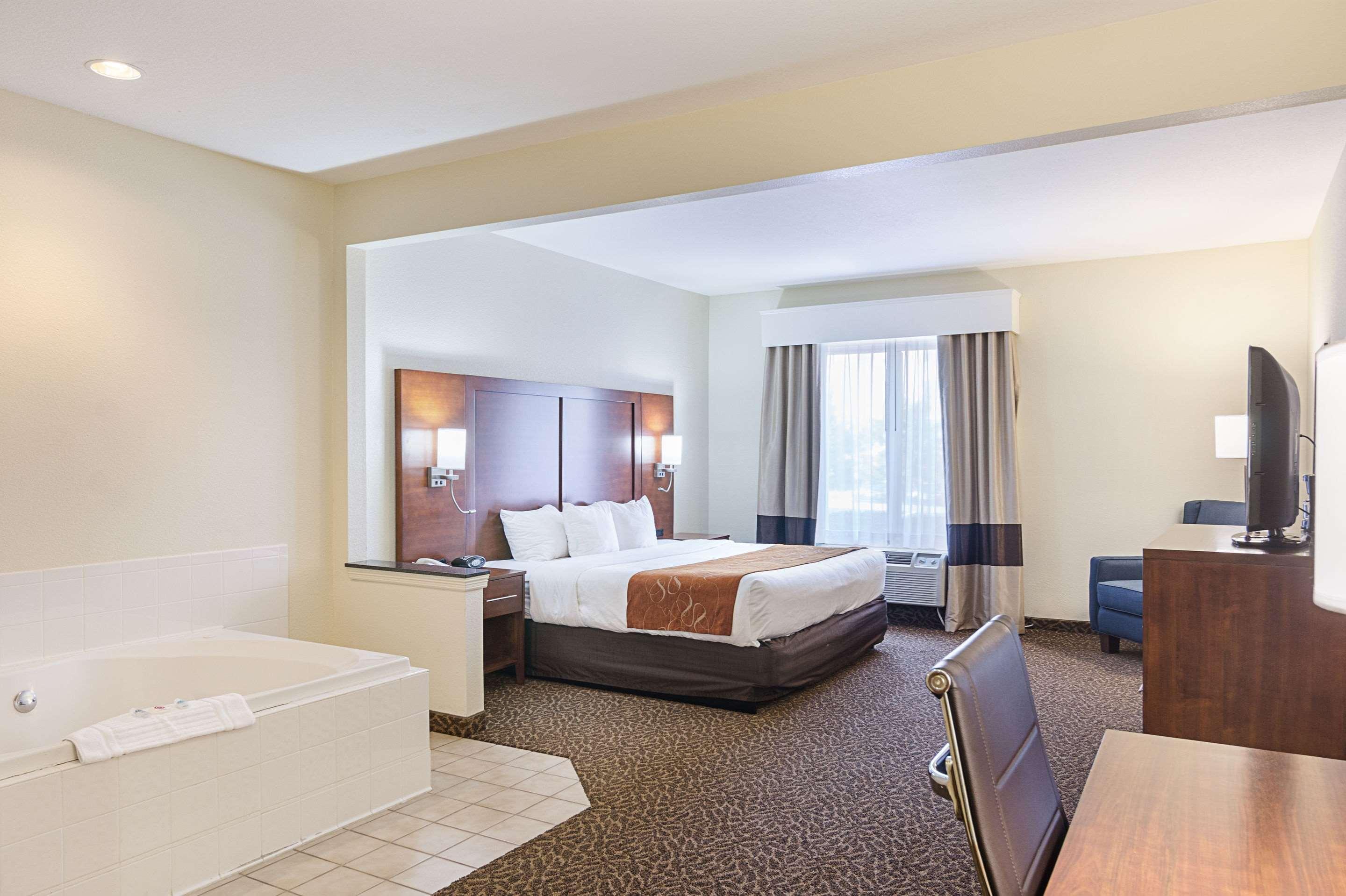Quality Suites Springdale West I-49 Eksteriør billede