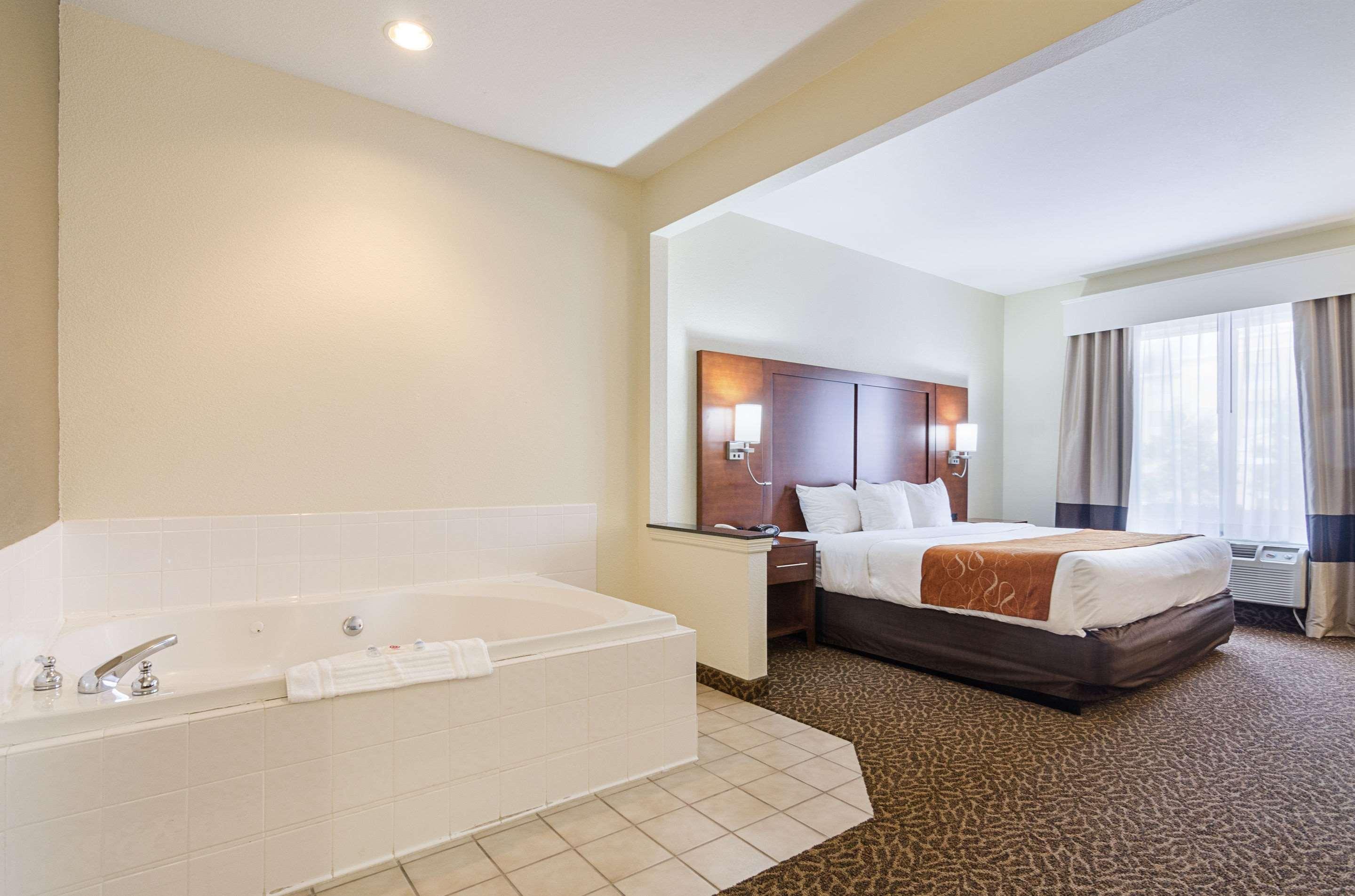 Quality Suites Springdale West I-49 Eksteriør billede